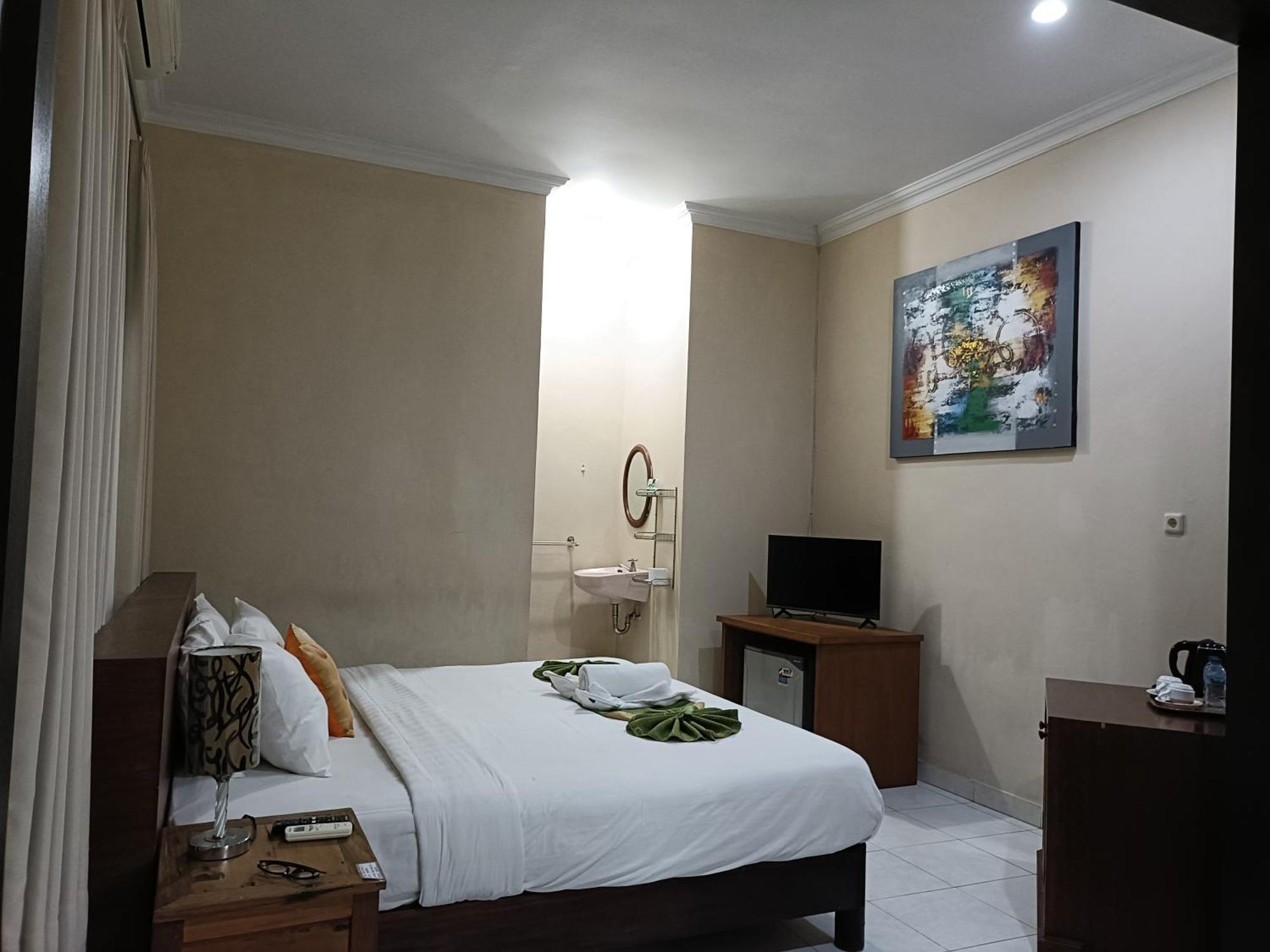 Ngetis Home Stay ซานูร์ ภายนอก รูปภาพ