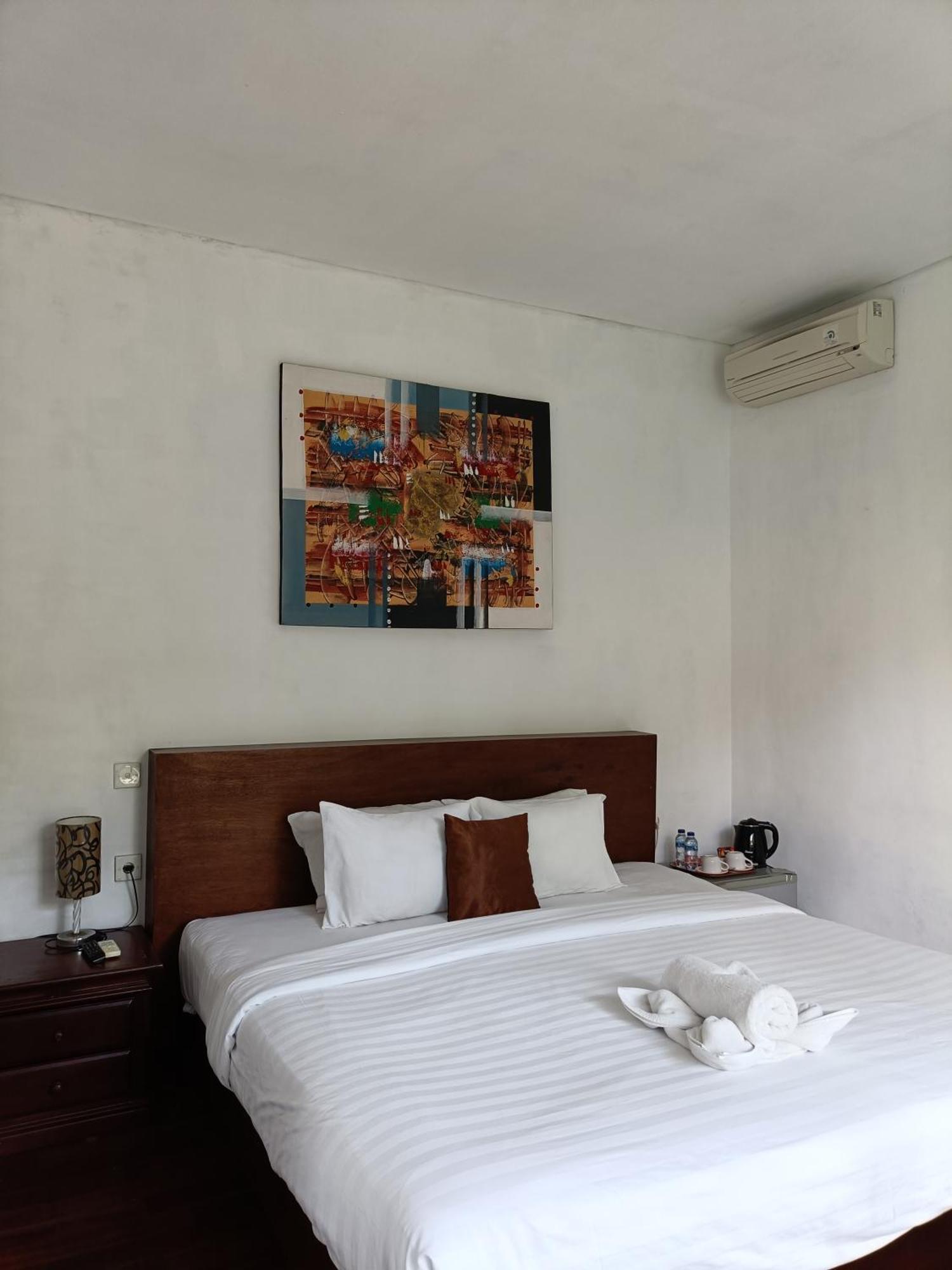 Ngetis Home Stay ซานูร์ ภายนอก รูปภาพ