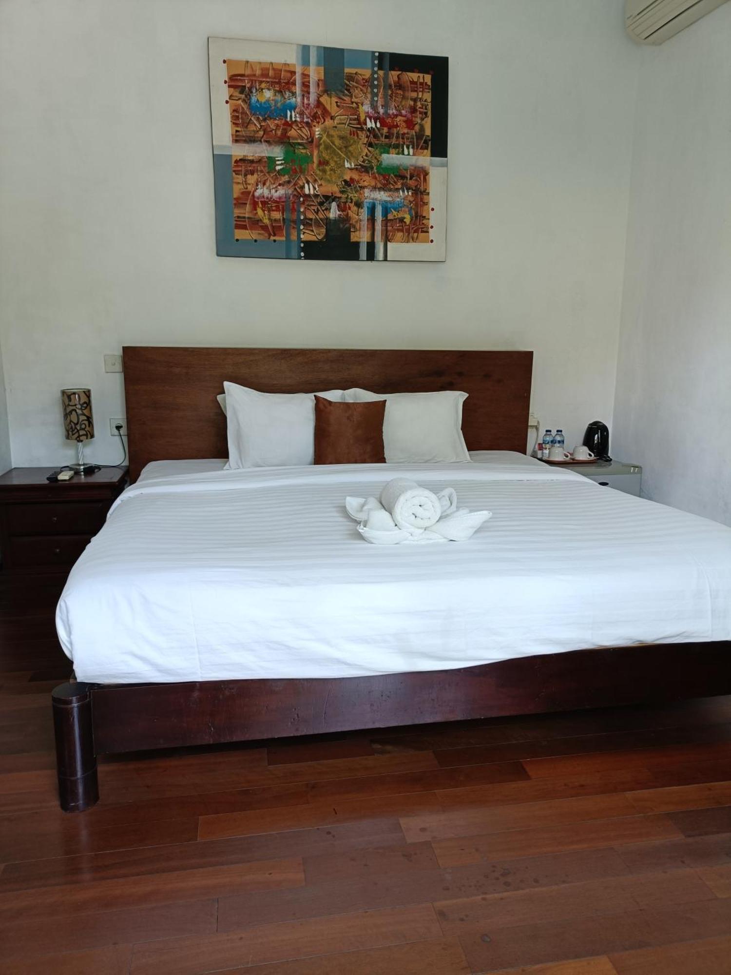 Ngetis Home Stay ซานูร์ ภายนอก รูปภาพ