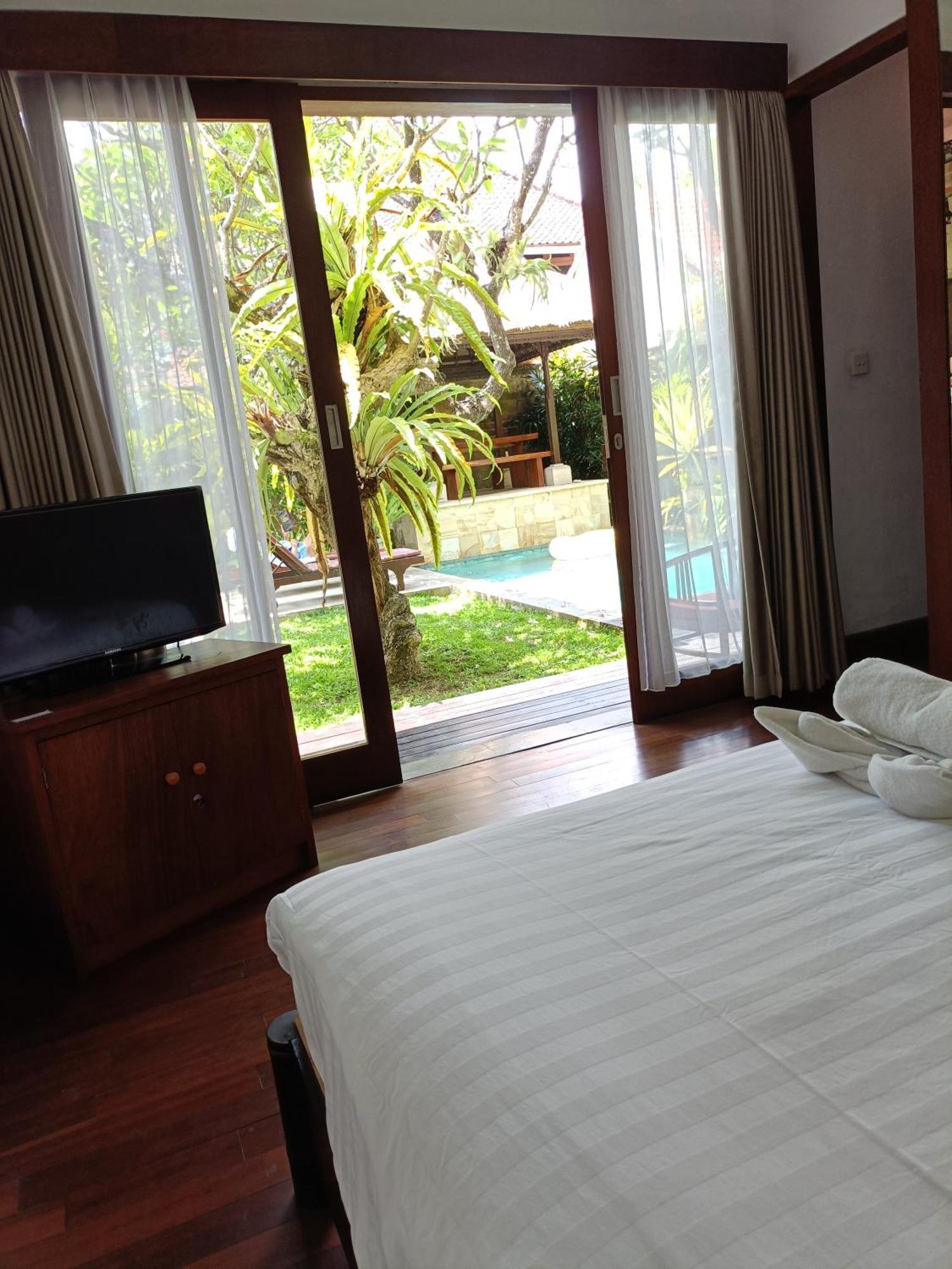 Ngetis Home Stay ซานูร์ ภายนอก รูปภาพ