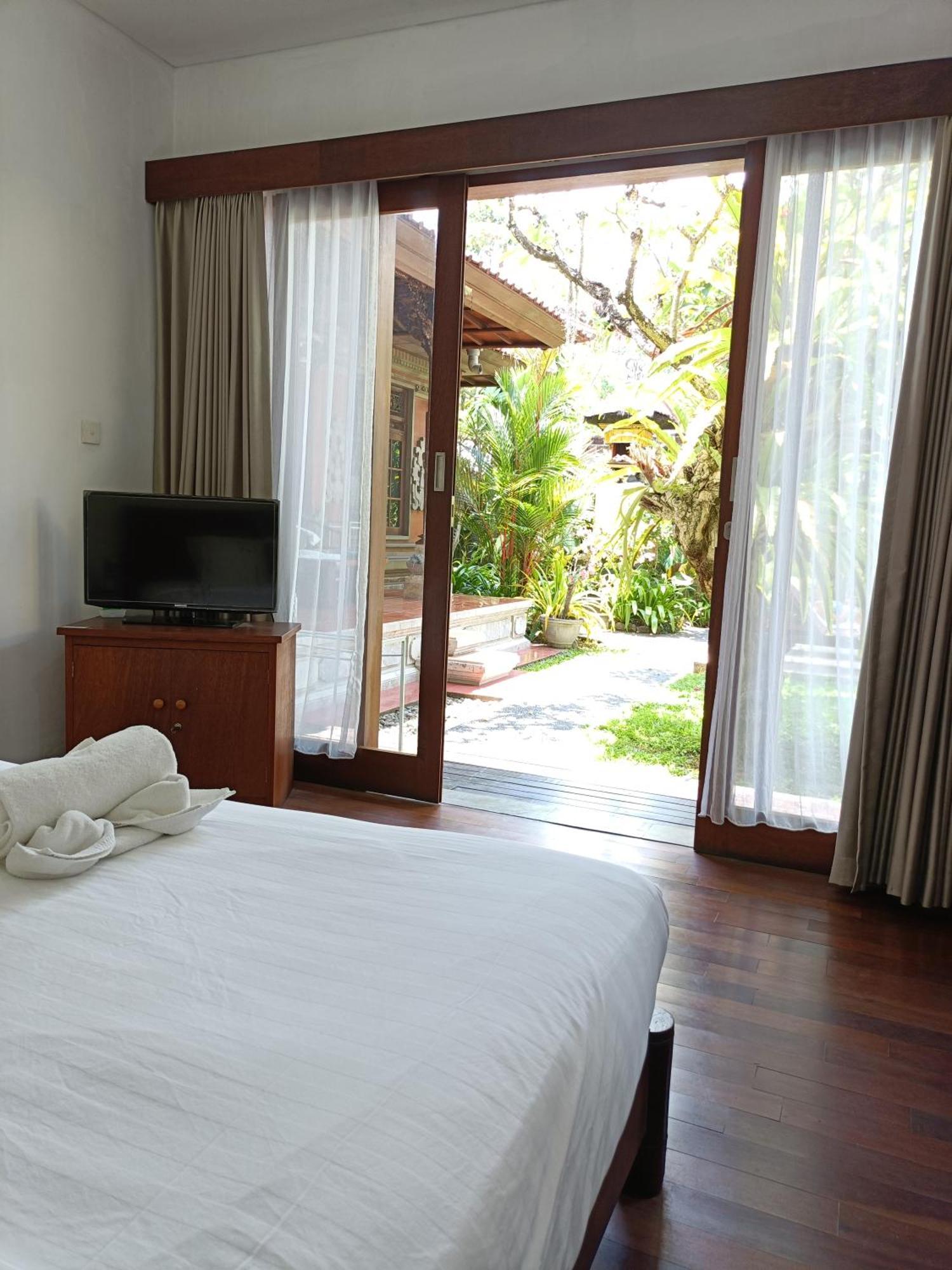 Ngetis Home Stay ซานูร์ ภายนอก รูปภาพ