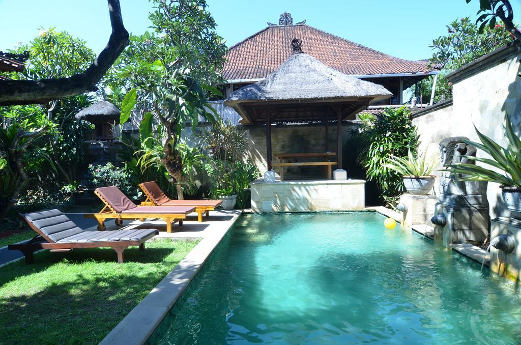 Ngetis Home Stay ซานูร์ ภายนอก รูปภาพ